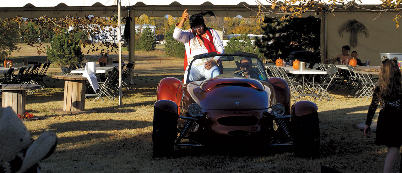 Elvis Grand Entrance